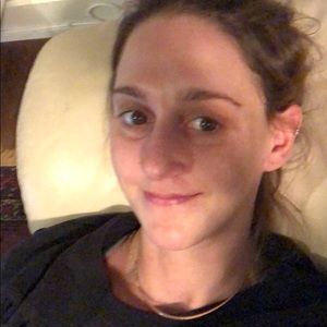 Meet your Posher, Delia